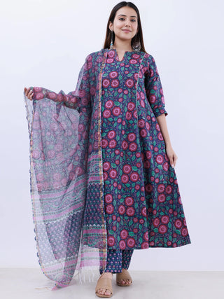 Roz Fanaa Set Of Kali Kurta Pants Kota Doria Dupatta