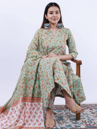 Roz Midha Set Of Kali Kurta Pants Dupatta