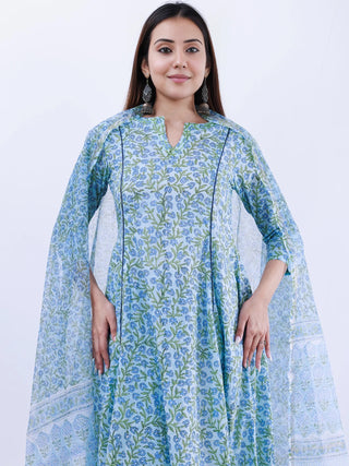 Roz Jashn Set Of Kali Kurta Pants Kota Doria Dupatta