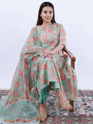 Roz Suhani Set Of Kali Kurta Pants Dupatta