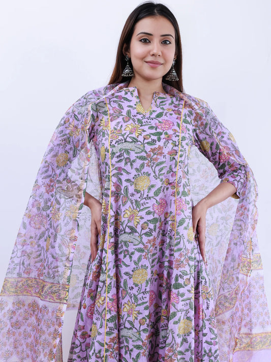 Roz Deepa Set Of Kali Kurta Pants Dupatta