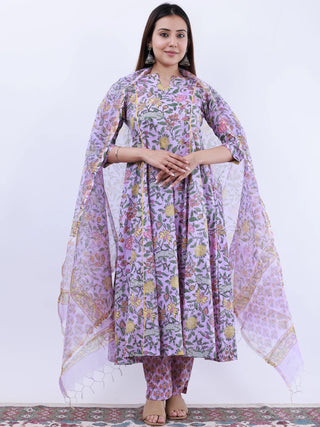 Roz Deepa Set Of Kali Kurta Pants Dupatta