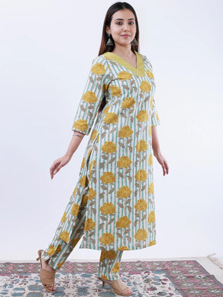 Roz Anisha Set Of Kurta Pants Kota Doria Dupatta