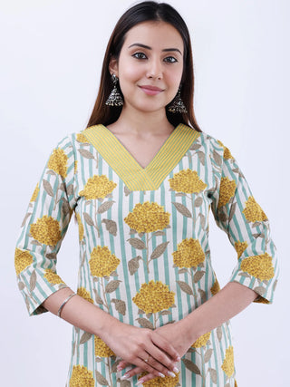Roz Anisha Set Of Kurta Pants Kota Doria Dupatta