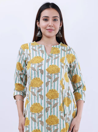 Roz Samaira Set Of Kali Kurta Pants Kota Doria Dupatta