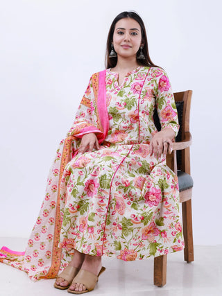 Roz Diva Set Of Kali Kurta Pants Dupatta