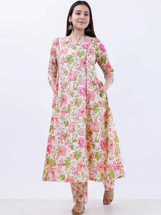 Roz Diva Set Of Kali Kurta Pants Dupatta