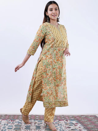Roz Albeli Set Of Kurta Pants Dupatta