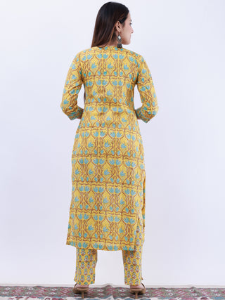 Roz Aastha Set Of Kurta Pants Kota Doria Dupatta