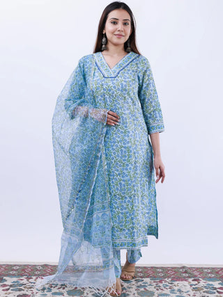 Roz Nisha Set Of Kurta Pants Kota Doria Dupatta