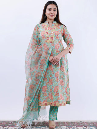 Roz Chitra Set Of Kurta Pants Kota Doria Dupatta