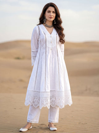 Safed Ruhi Set Of Anarkali Kurta & Pants