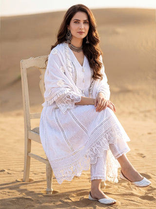 Safed Heena Set Of Anarkali Kurta Pants Dupatta