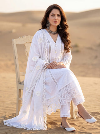 Safed Heena Set Of Anarkali Kurta Pants Dupatta