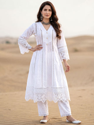 Safed Ruhi Set Of Anarkali Kurta & Pants