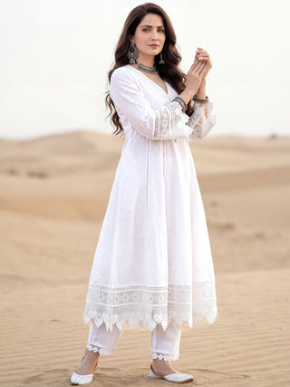 Safed Afia Set Of Anarkali Kurta & Pants