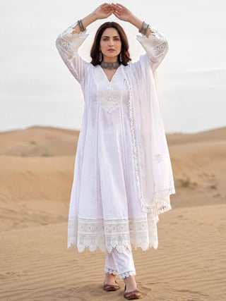 Safed Naaz Set Of Anarkali Kurta Pants Dupatta