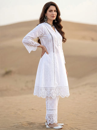 Safed Diya Set Of Kurta Pants Dupatta