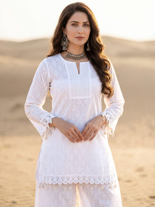 Safed Tamanna Farshi Set Of Kurta & Salwar