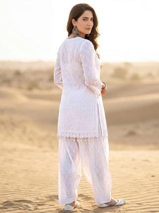Safed Tamanna Farshi Set Of Kurta & Salwar