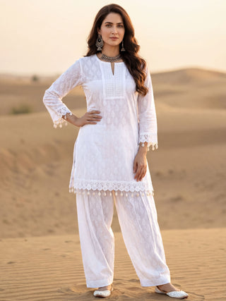 Safed Tamanna Farshi Set Of Kurta & Salwar