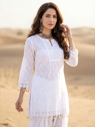 Safed Tamanna Farshi Set Of Kurta & Salwar
