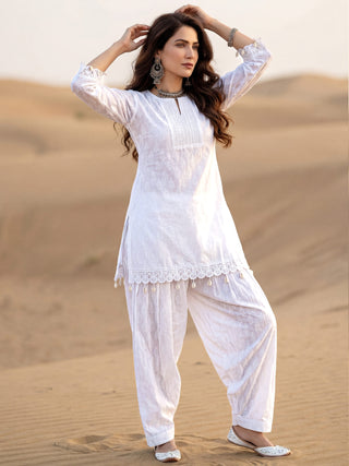 Safed Tamanna Farshi Set Of Kurta & Salwar