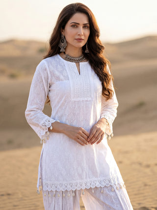 Safed Tamanna Farshi Set Of Kurta & Salwar
