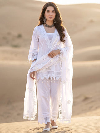 Safed Manal Set Of Short Kurta Pants Dupatta