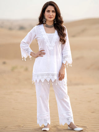 Safed Megha Co-ord Set Of Top & Pants