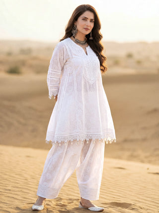 Safed Roheen Farshi Set Of Kurta & Salwar