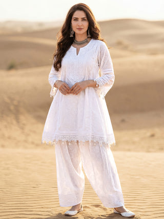 Safed Roheen Farshi Set Of Kurta & Salwar