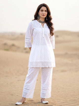 Safed Noor Co-ord Set Of Top & Pants