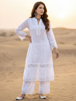 Safed Fiza Set Of A Line Kurta & Pants