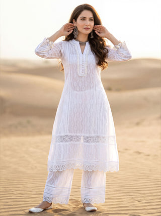 Safed Fiza Set Of A Line Kurta & Pants