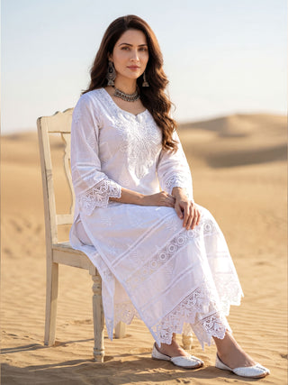 Safed Raima Set Of Kurta & Pants