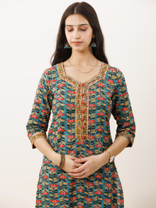 Rozana Parizaad Set Of Kurta Pants Kota Doria Dupatta