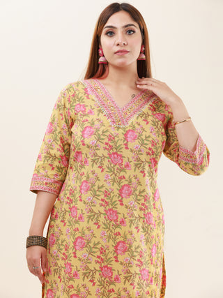 Umang Jiva Straight Kurta