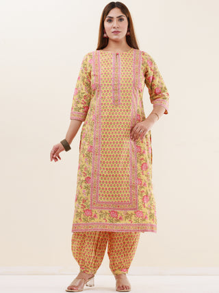 Umang Samah Set Of Kurta Pants Dupatta