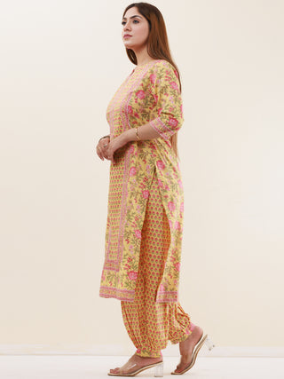 Umang Samah Set Of Kurta Pants Dupatta