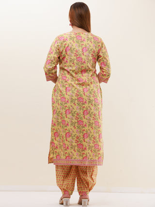 Umang Samah Set Of Kurta Pants Dupatta