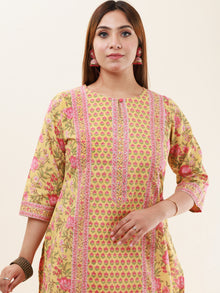 Umang Samah Straight Kurta
