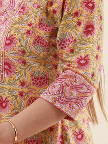 Umang Parineeta Straight Kurta