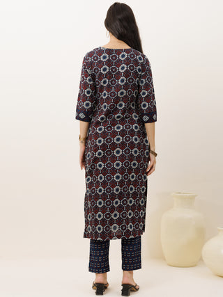 Ajrakh Fida Set Of Kurta Pants Dupatta