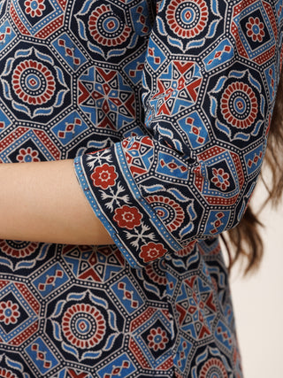 Ajrakh Rutba Set Of Kurta Pants Dupatta