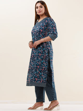 Umang Heena Straight Kurta