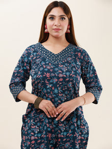 Umang Heena Straight Kurta