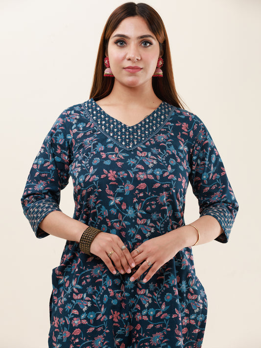Umang Heena Straight Kurta