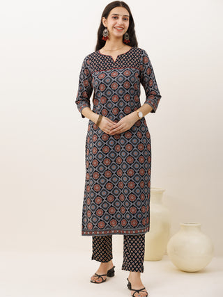 Ajrakh Shamiyana Set Of Kurta Pants Dupatta