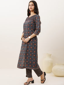 Ajrakh Shamiyana Kurta